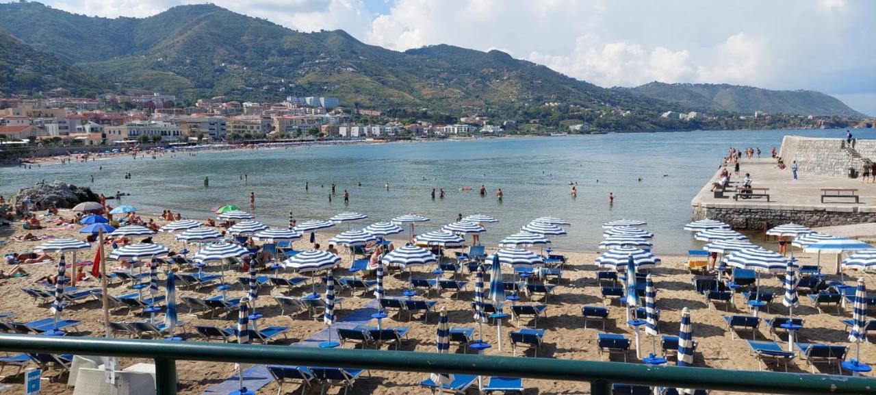 Incantevole Casa Sul Mare เชฟาลู ภายนอก รูปภาพ